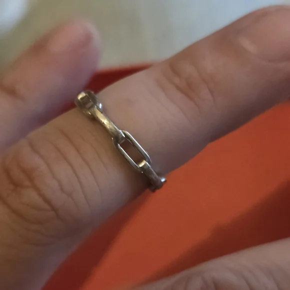 Chain Link Petite Ring - Size 6 - Picture 2 of 3